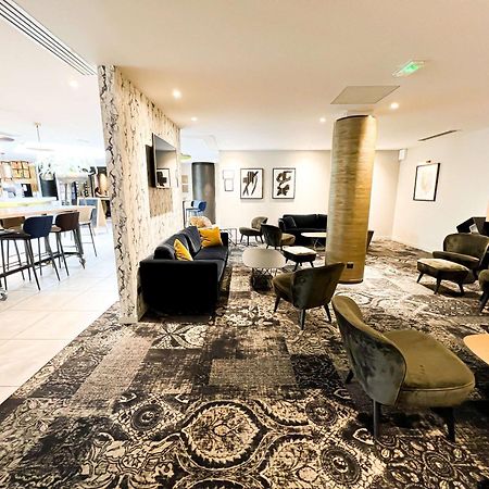 Mercure Pau Palais Des Sports Exteriör bild