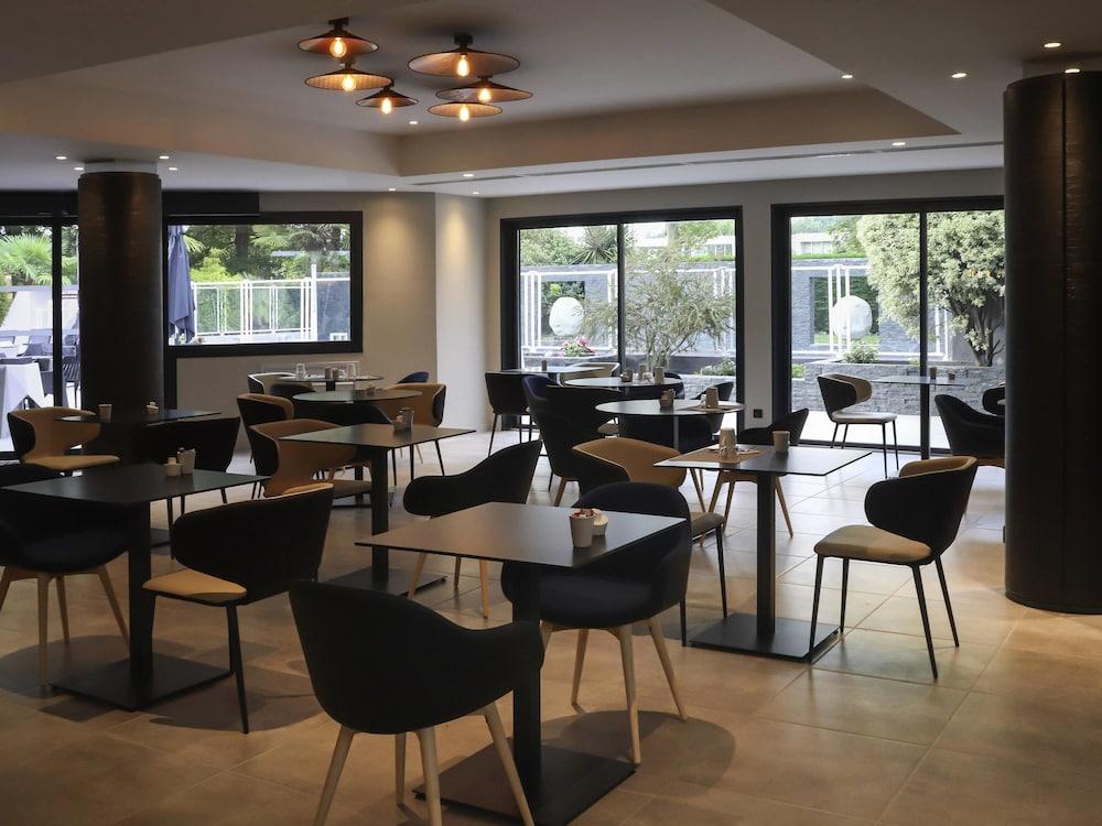 Mercure Pau Palais Des Sports Exteriör bild